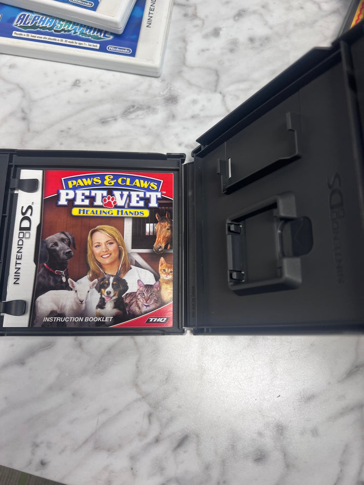 Paws & Claws Pet Vet Healing Hands Nintendo DS CASE & MANUAL ONLY CO103025
