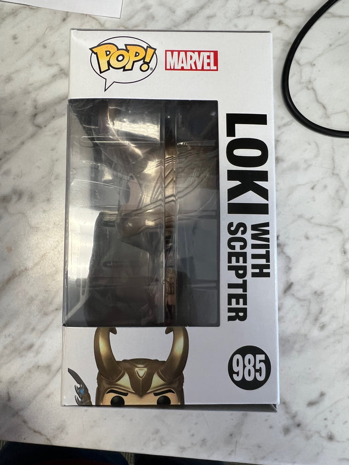 Funko Pop! Marvel Avenger Loki with Scepter GITD Glow in the Dark #985 FP12825