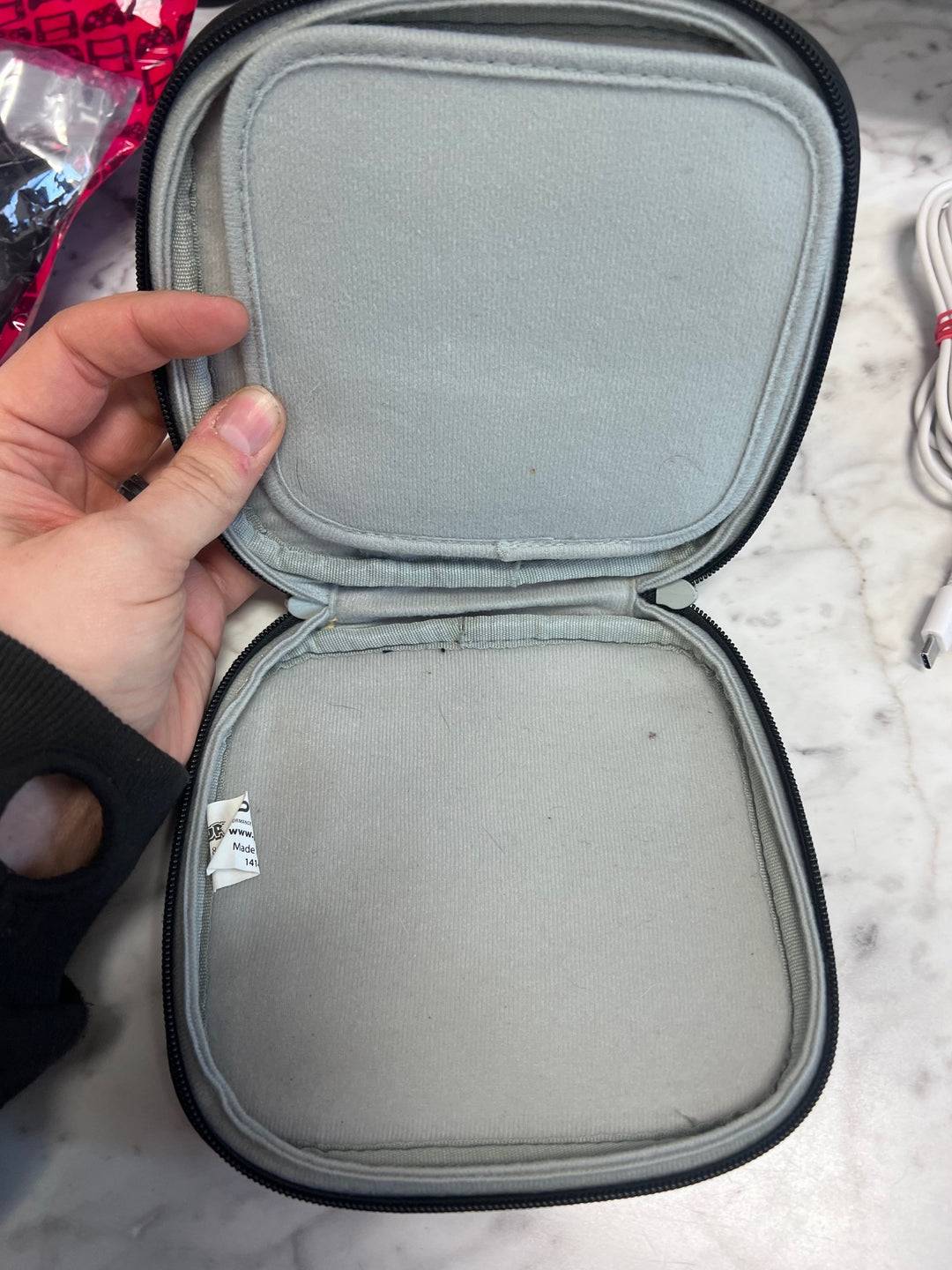 Official Nintendo 2DS Soft Carry Case Used Super Mario Red  UA103025