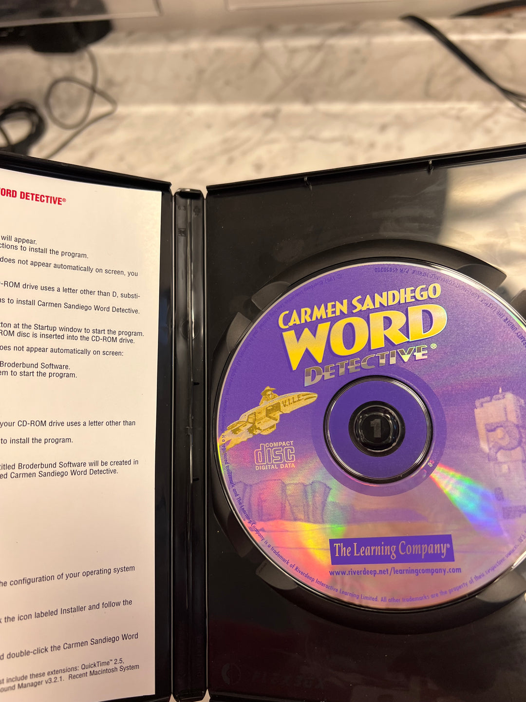 Carmen Sandiego WORD DETECTIVE PC CD-ROM Windows & Mac     PC73024