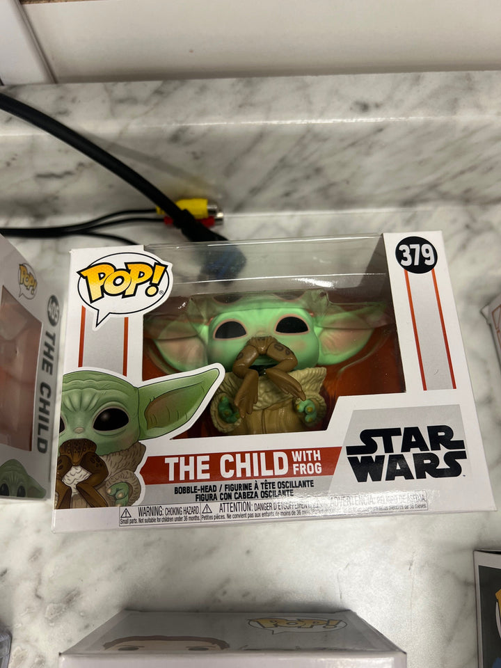 The Child Grogu with Frog Funko Pop figure 379