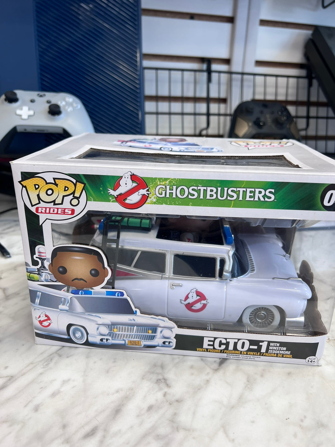 Funko Pop! Rides Ecto-1 with Winston Zeddemore #04 Ghostbusters   FP31426