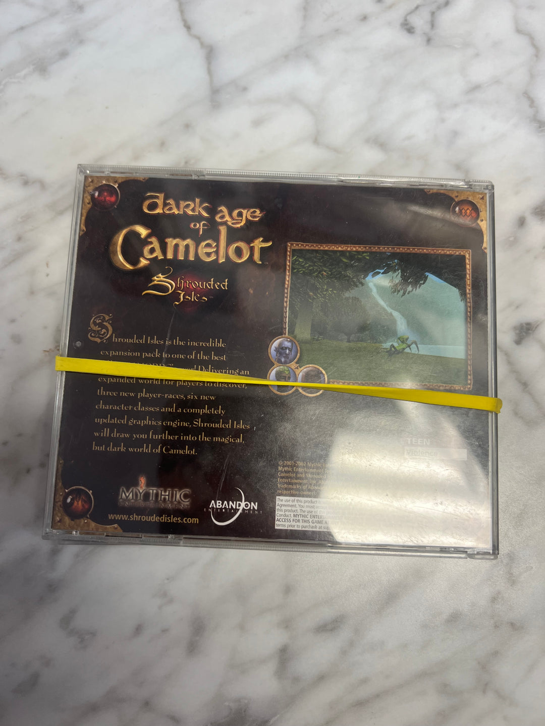 Dark Age of Camelot and Shrouded Isles Jewel Case PC CD-ROM    PC73124