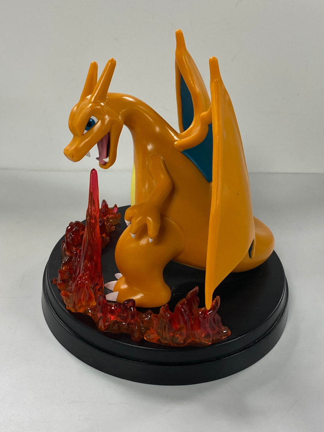 Charizard EX Super Premium Collection Figure UT91726