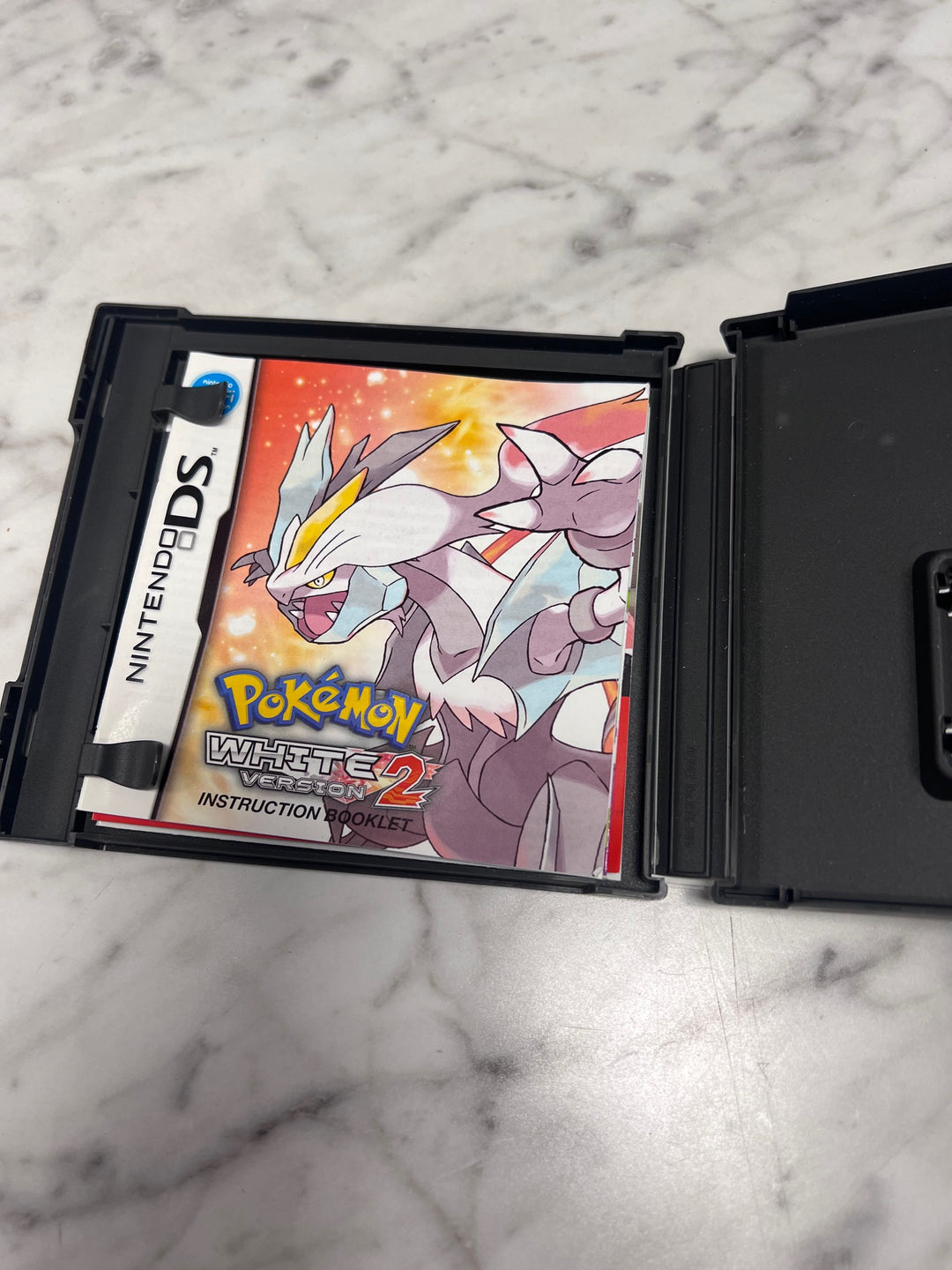 Pokemon White Version 2 Nintendo DS CASE AND MANUAL ONLY MO11425