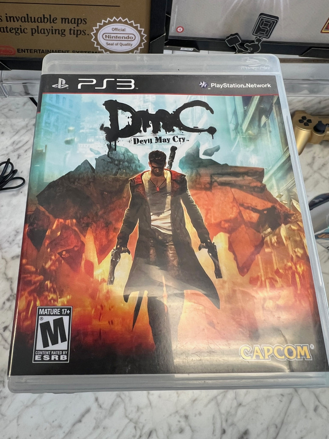 Capcom DmC : Devil may cry - essentiels pas cher - Jeux vidéo PlayStation 3 Capcom DmC : Devil may cry - essentiels pas cher - Jeux vidéo PlayStation 3