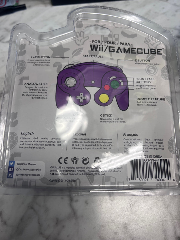 Old Skool - Wired Controller for Wii/GameCube NA11625