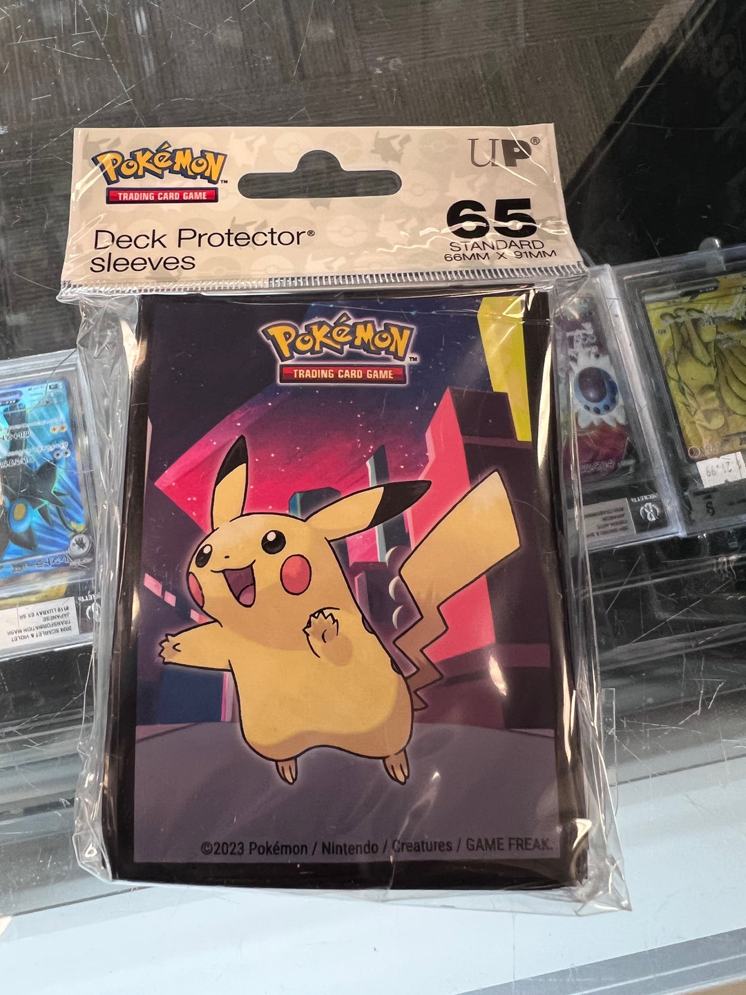 Pokemon Deck Protector Sleeves Gallery Series Pikachu Shimmering Skyline 65 Pack NA11625