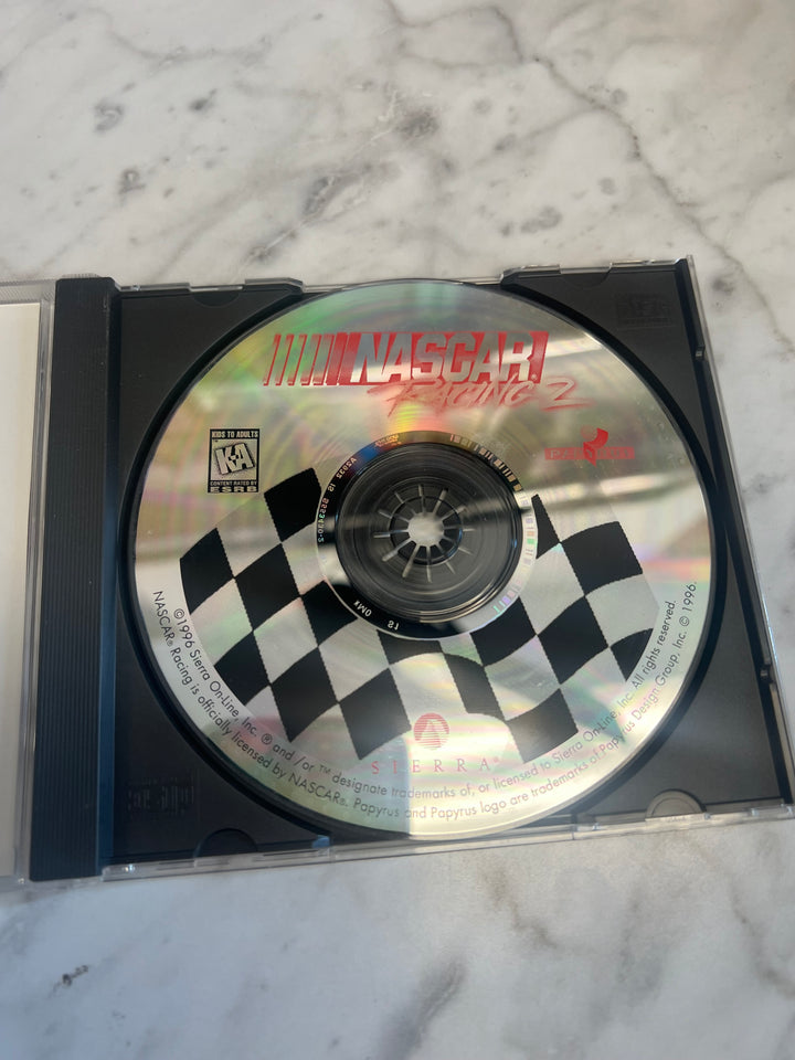 Nascar Racing 2  Sierra Jewel Case  PC CD-ROM    PC8124