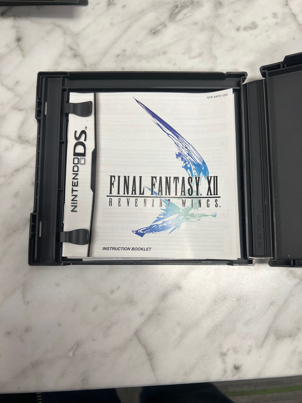 Final Fantasy XII Revenant Wings Nintendo DS Case and Manual
