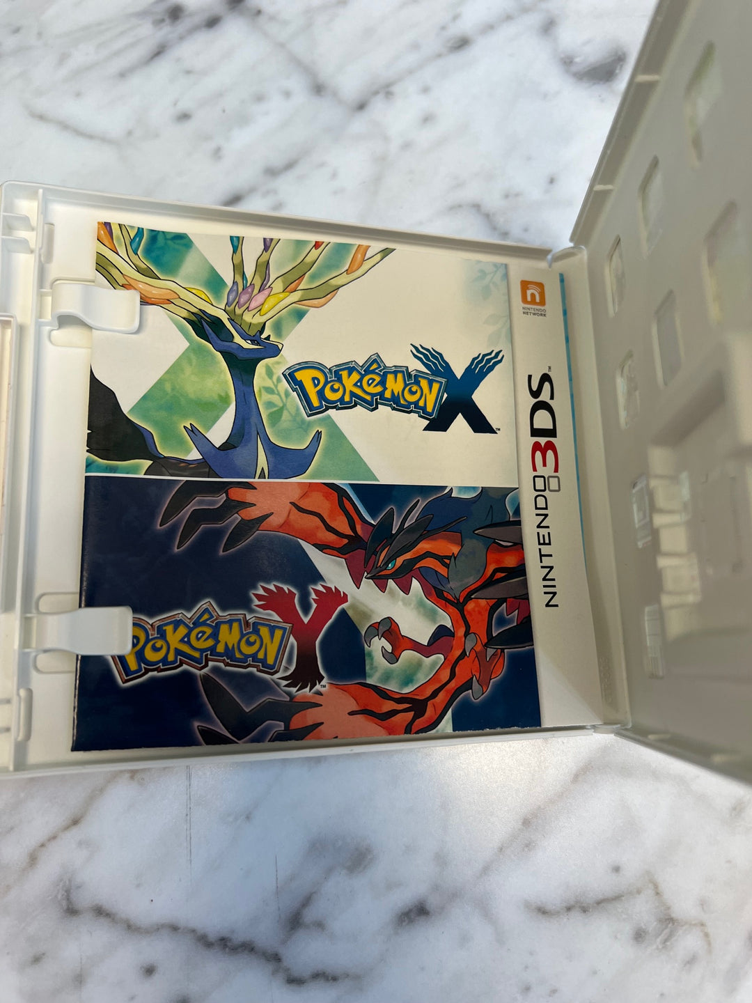 Pokemon Y for Nintendo 3DS Case and Manual only CO81225