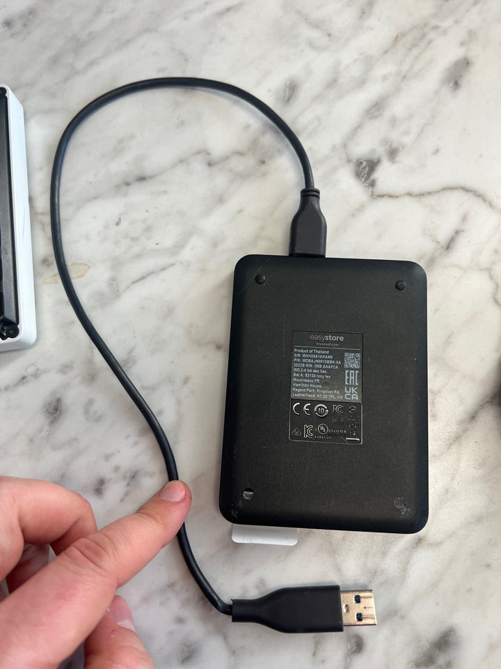 Western Digital 1TB easystore drive  AC2525