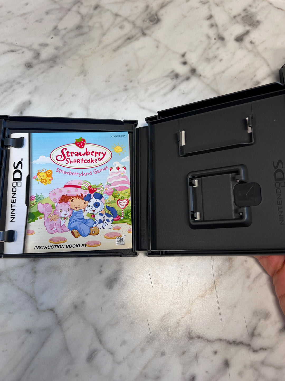 Strawberry Shortcake Strawberryland Games  Nintendo DS CASE & MANUAL ONLY CO111325