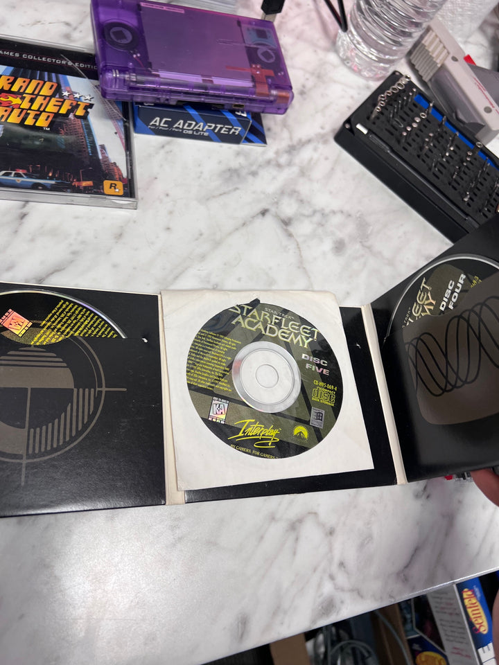 Star Trek Starfleet Academy (Cardboard Case) PC CD-ROM Used UP111325