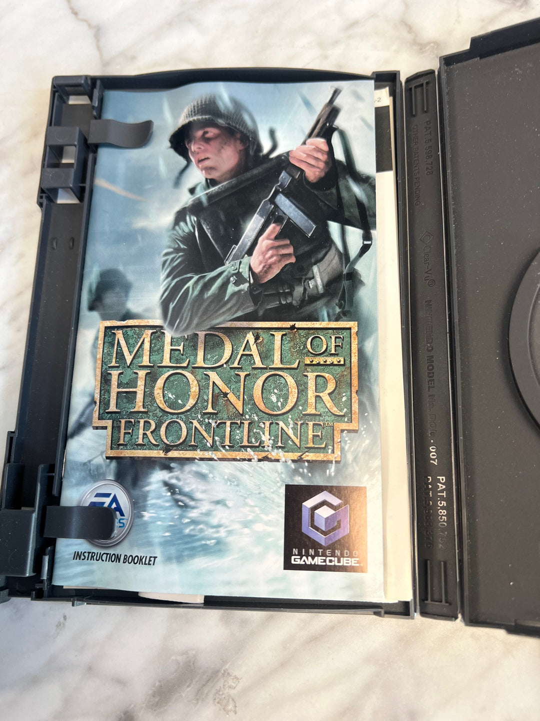 Medal of Honor Frontline Nintendo Gamecube Case and Manual ONLY CO81225