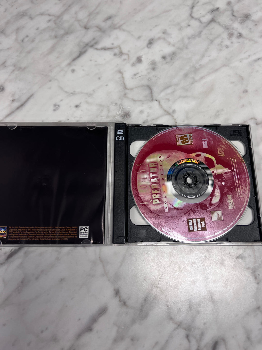 Aliens vs Predator (Jewel Case) PC CD-ROM Used UP111325