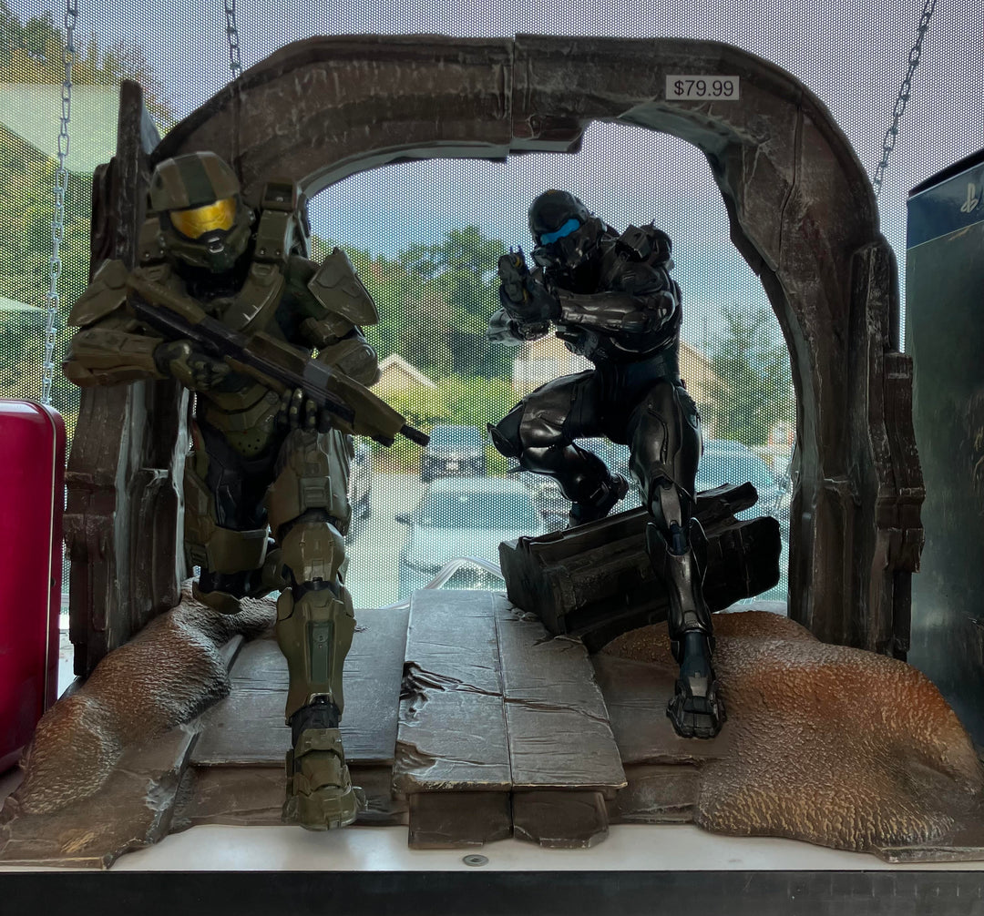 Halo 5: Guardians Collector's Statue - PO9626 (In Store Pick-Up Only)