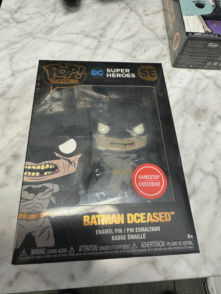 Funko Pop! Pin DC Comic DCeased Batman GameStop Exclusive